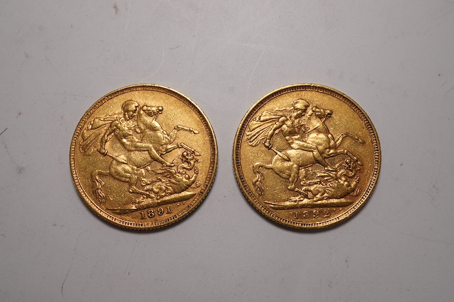 Australia gold coins, Victoria, two gold sovereigns, jubilee head, 1891S , fine or better and 1892S, fine or better